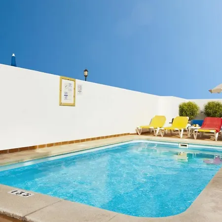 Villa Lara 4 Villa *